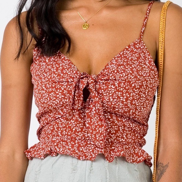 Princess Polly Tops - Princess polly red crop top